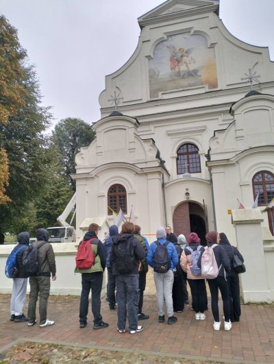 Młodzież z Sawina z wizytą w Wojsławicach